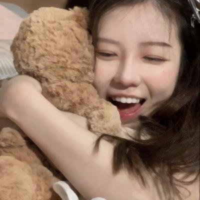 超越我们的差异海报