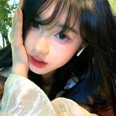 通灵少女 第二季海报